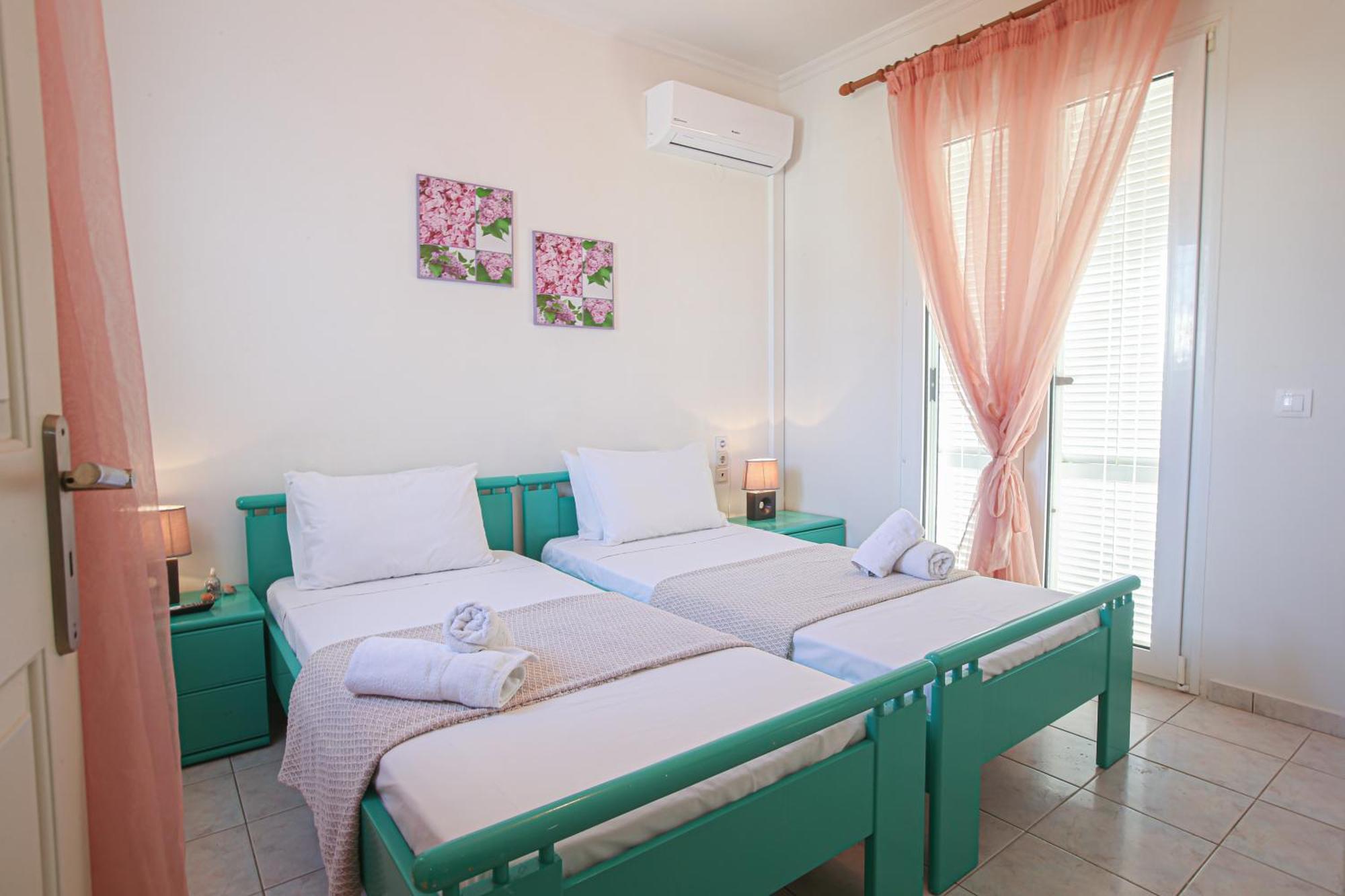 S&C Kosmos Beach Resort Roda  Bagian luar foto