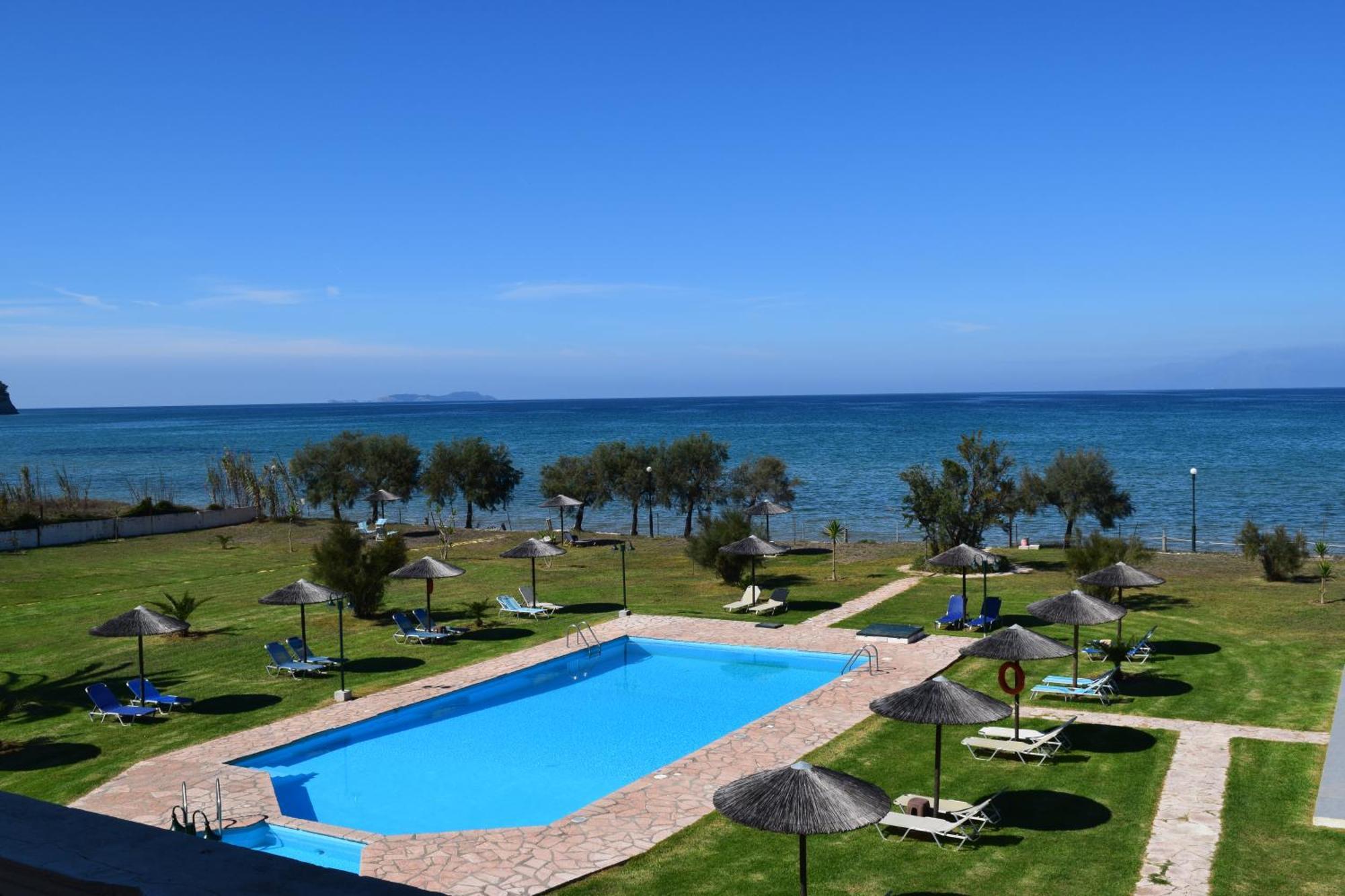S&C Kosmos Beach Resort Roda  Bagian luar foto