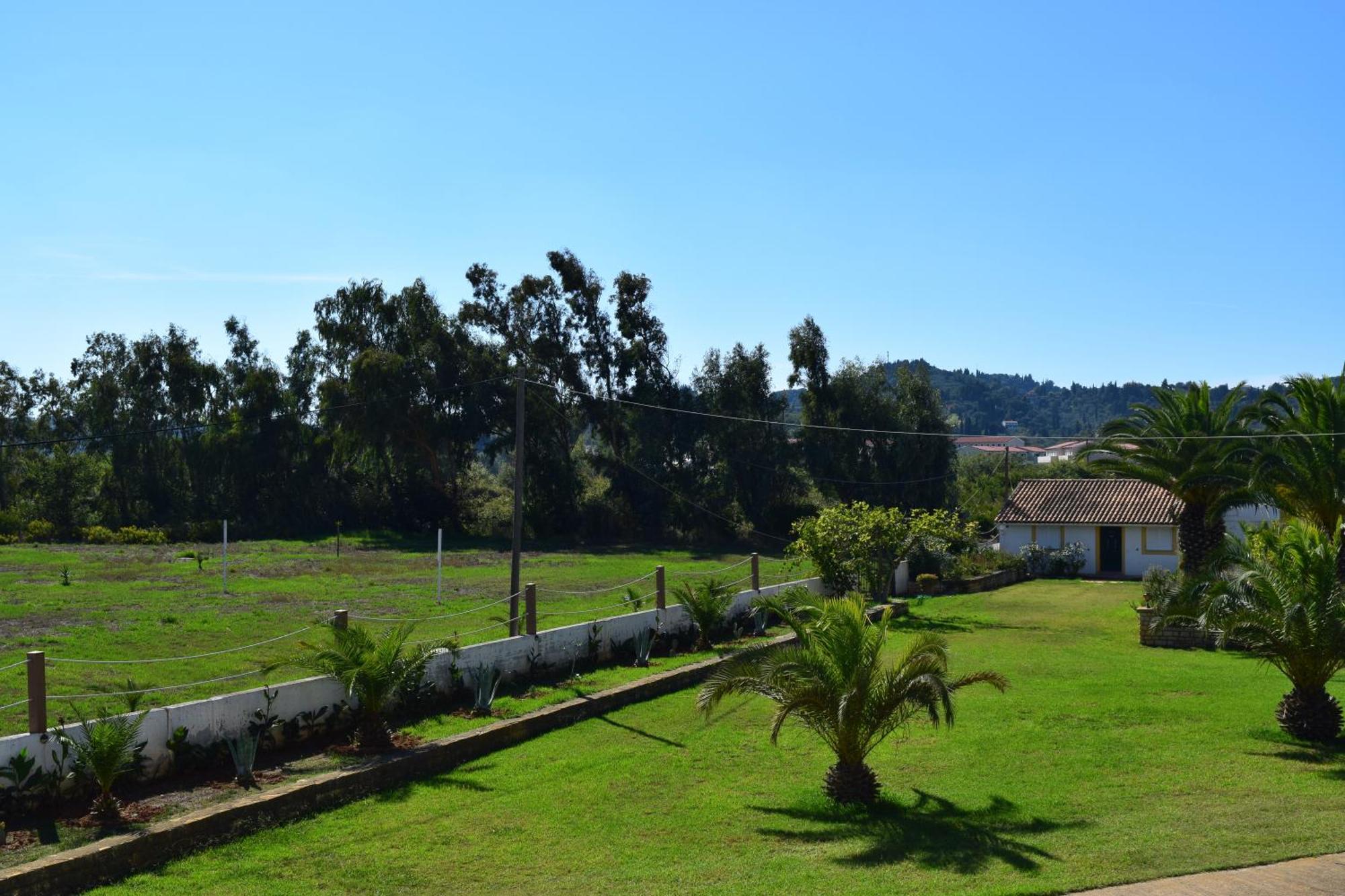 S&C Kosmos Beach Resort Roda  Bagian luar foto