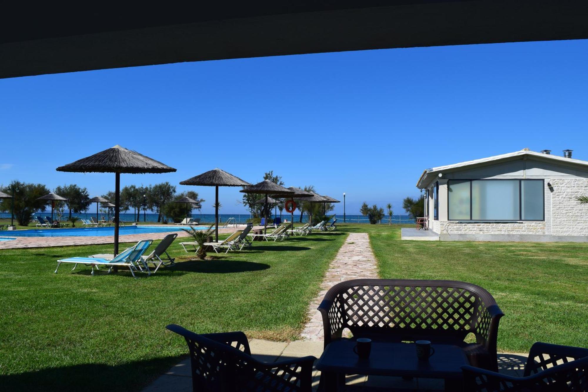 S&C Kosmos Beach Resort Roda  Bagian luar foto